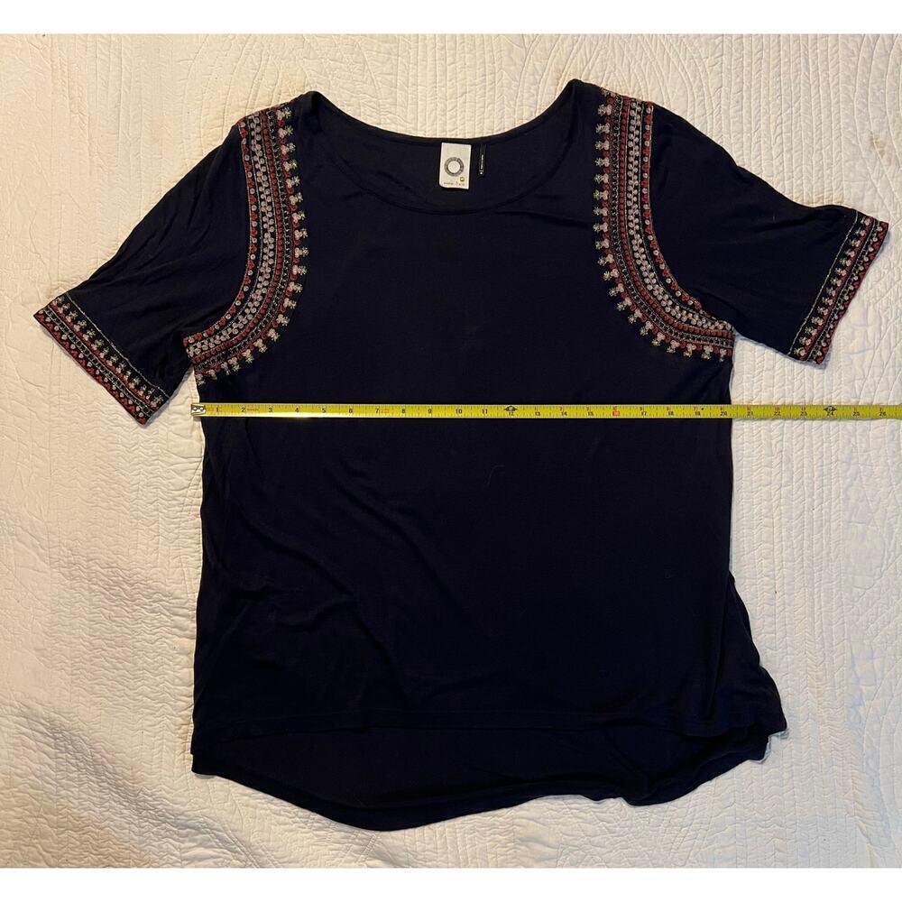 Anthropologie T-shirt, gorgeous sleeve detailing - Picture 4 of 6